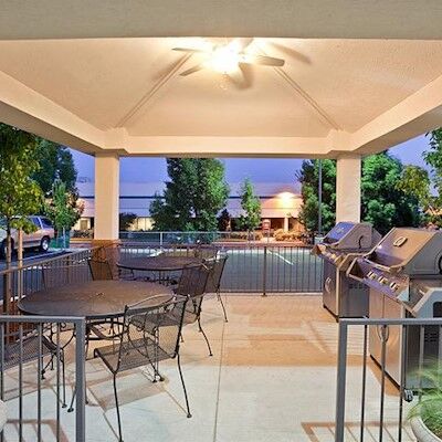 Hotel Candlewood Airport By Ihg 3*